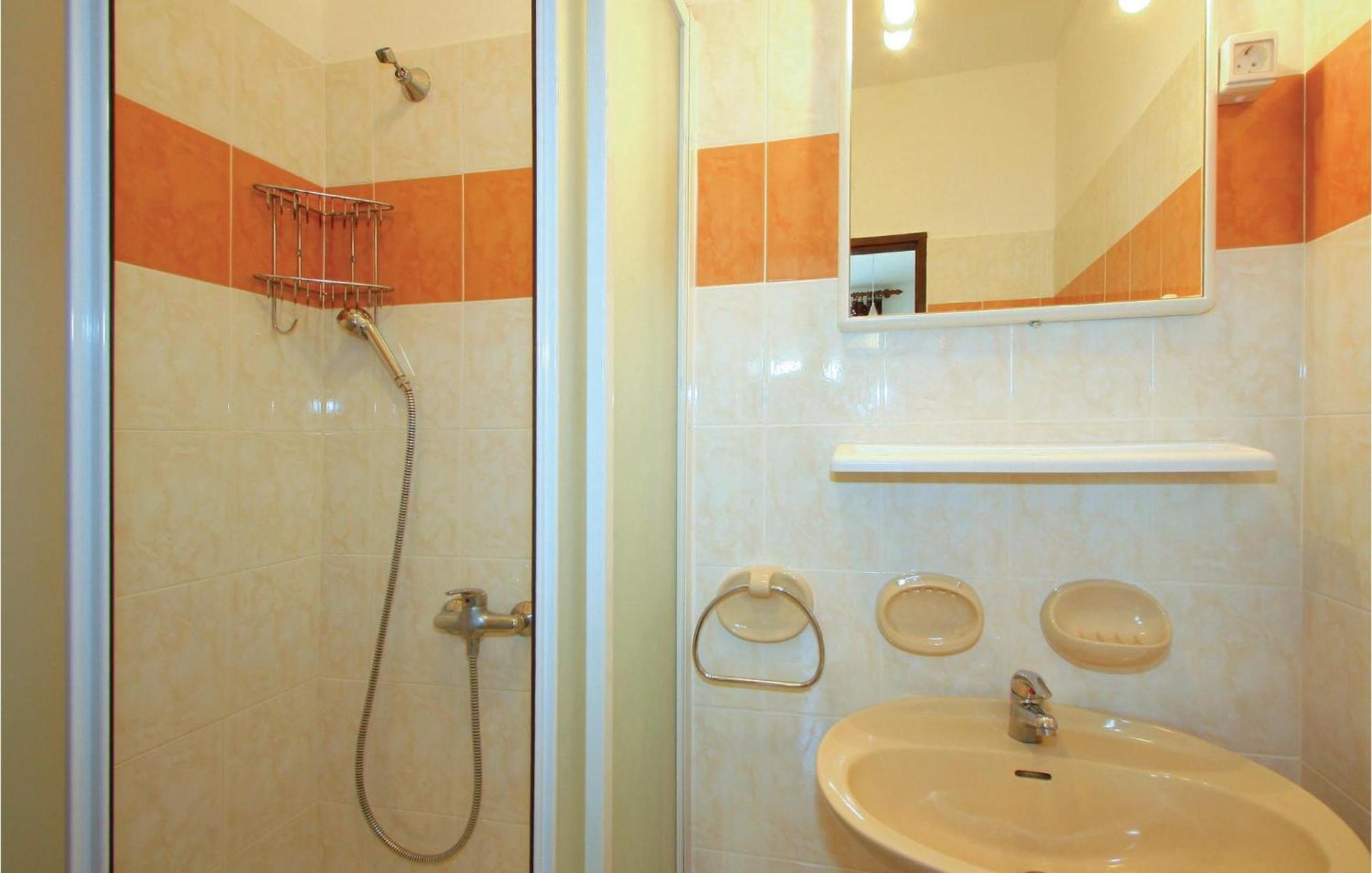 Nice Apartment In Jadranovo With Wifi Exterior foto